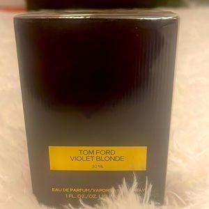 Here is a brand new bottle of Tom Ford Violet Blonde.  1oz. Never opened!!